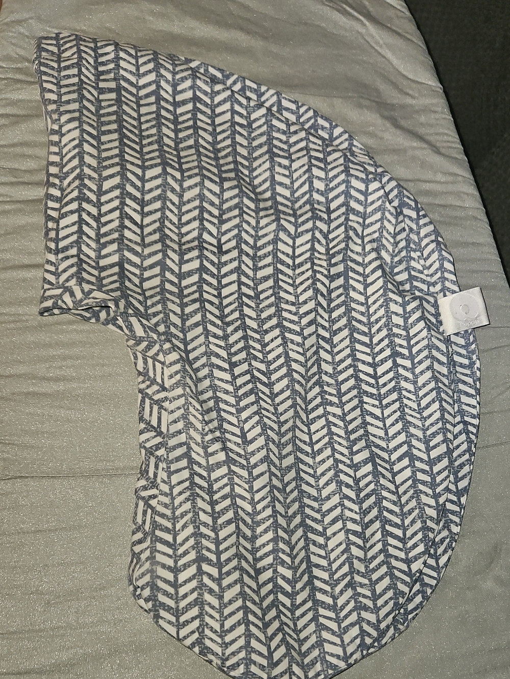Boppy Chevron Nursing Pillow Cover - Blue & White